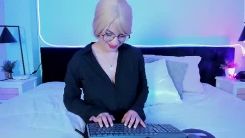 hidori_rem online show from 07-10-26, 07:49