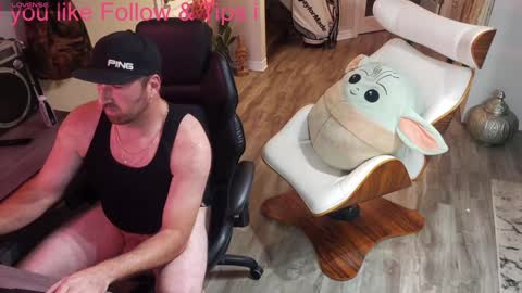 Snapshot of highclass92i chatting on 12-21-24, 08:39 High4This online show from 12-21-24, 08:39