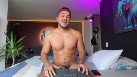 Snapshot of highlatin_guys chatting on 05-29-26, 11:41 Terry and E online show from 05-29-26, 11:41