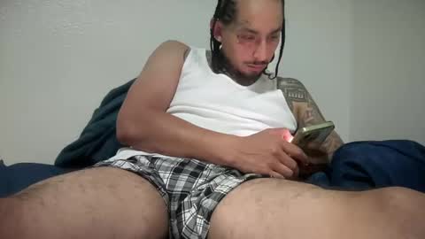 Snapshot of hihello400 chatting on 10-11-25, 10:41 hihello400 online show from 10-11-25, 10:41