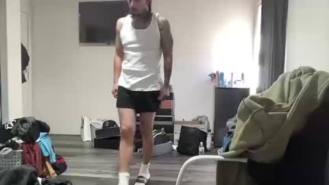 Snapshot of hihello400 chatting on 10-15-25, 08:31 hihello400 online show from 10-15-25, 08:31