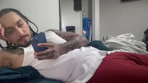 Snapshot of hihello400 chatting on 11-01-25, 11:07 hihello400 online show from 11-01-25, 11:07