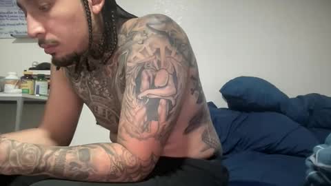 Snapshot of hihello400 chatting on 11-26-25, 09:43 hihello400 online show from 11-26-25, 09:43