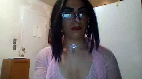 Snapshot of hihheelstranny chatting on 04-18-26, 07:45 hihheelstranny online show from 04-18-26, 07:45