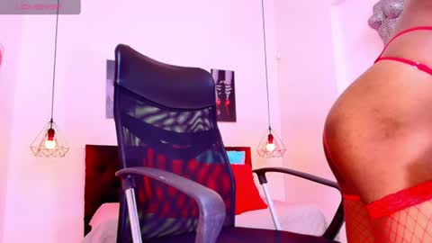 hilary banks online show from 06-25-26, 05:45
