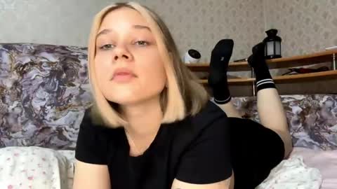 Julia online show from 05-10-26, 03:06