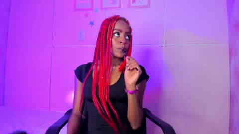 Snapshot of hillary_banks__ chatting on 01-09-25, 08:03 Hillary online show from 01-09-25, 08:03