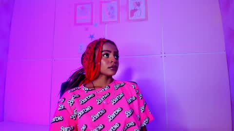 Snapshot of hillary_banks__ chatting on 01-15-25, 07:59 Hillary online show from 01-15-25, 07:59