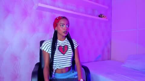 Snapshot of hillary_banks__ chatting on 01-22-25, 04:44 Hillary online show from 01-22-25, 04:44