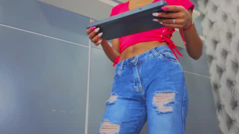 Snapshot of hillary_banks__ chatting on 09-21-25, 03:19 Hillary online show from 09-21-25, 03:19