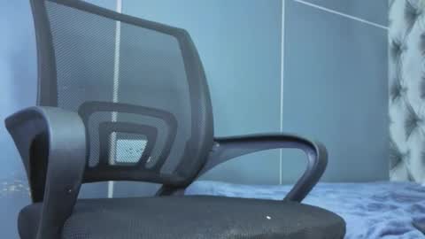 Snapshot of hillary_banks__ chatting on 10-24-25, 06:32 Hillary online show from 10-24-25, 06:32