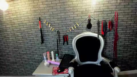 Hillary  online show from 03-24-26, 04:17