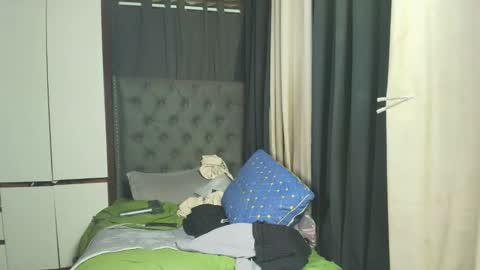 yuricah online show from 02-07-26, 04:05