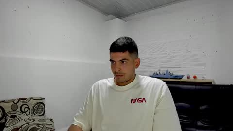 Snapshot of himoreno97 chatting on 12-11-24, 03:56 Hi moreno online show from 12-11-24, 03:56