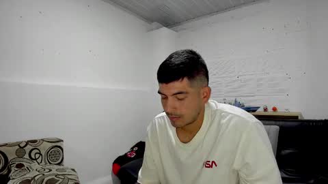 Snapshot of himoreno97 chatting on 12-11-24, 06:58 Hi moreno online show from 12-11-24, 06:58