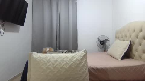 Snapshot of himoreno97 chatting on 11-28-25, 02:14 Hi moreno online show from 11-28-25, 02:14