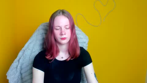 Snapshot of hinabliss chatting on 03-27-26, 12:16 Hinata online show from 03-27-26, 12:16