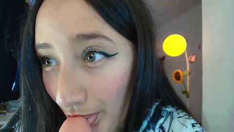 Snapshot of hinata_21_ chatting on 02-11-26, 09:42 hinata online show from 02-11-26, 09:42