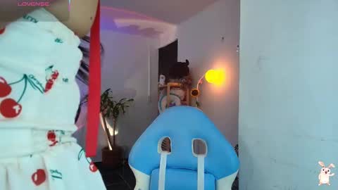 Snapshot of hinata_21_ chatting on 02-25-26, 08:51 hinata online show from 02-25-26, 08:51