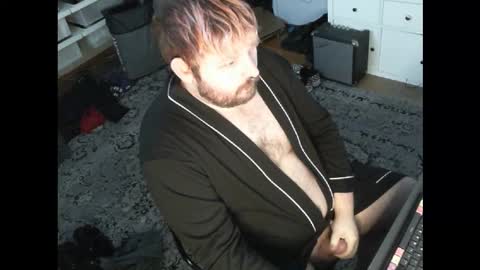 Snapshot of hipguy91 chatting on 11-27-25, 06:54 hipguy91 online show from 11-27-25, 06:54