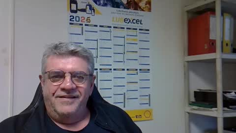 hippo online show from 01-06-25, 04:13