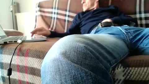 hippopus online show from 03-17-26, 08:39