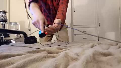 Snapshot of hipulse chatting on 10-19-25, 01:01 Hipulse online show from 10-19-25, 01:01