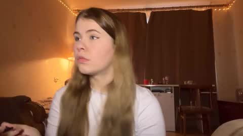 Snapshot of hirokosersen chatting on 01-12-26, 11:48 I am Amy ntmu Lets hit 10 Thumbs Up together online show from 01-12-26, 11:48