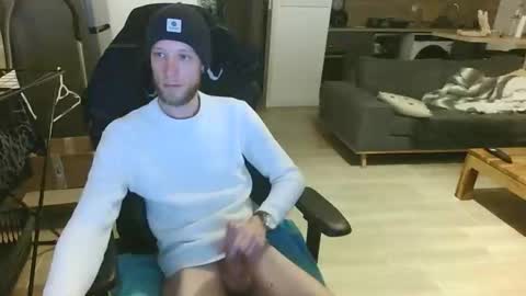 Snapshot of hiroyama chatting on 12-04-25, 06:49 hiroyama online show from 12-04-25, 06:49