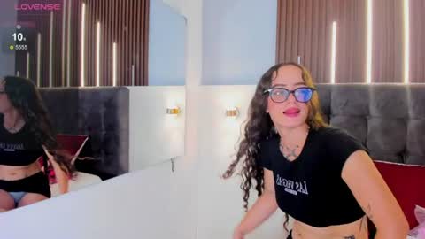 Snapshot of hitana_tattoo chatting on 06-10-26, 05:45 .. HITANA .. online show from 06-10-26, 05:45
