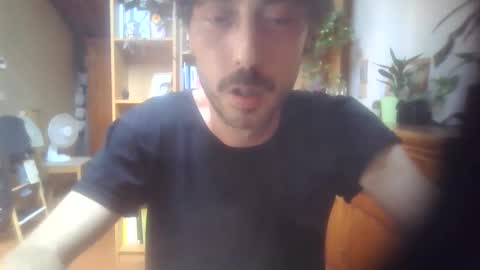 Snapshot of hitmenoww chatting on 06-09-26, 01:01 hitmenoww online show from 06-09-26, 01:01