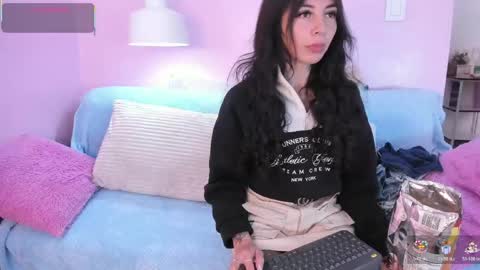 Snapshot of hiyakasudere chatting on 05-22-26, 05:07 hiyakasudere online show from 05-22-26, 05:07