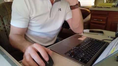 Snapshot of hnic9999 chatting on 11-14-25, 11:24 Nick online show from 11-14-25, 11:24