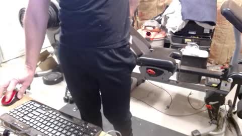 Snapshot of hnic9999 chatting on 02-17-26, 12:45 Nick online show from 02-17-26, 12:45