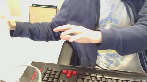 Snapshot of hoboayoyo chatting on 11-16-25, 06:13 Hentai man online show from 11-16-25, 06:13