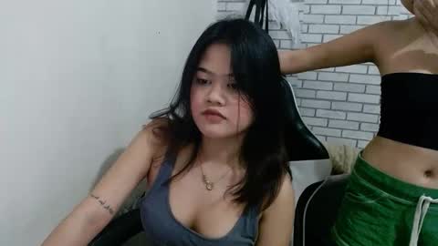 Snapshot of hoelyfloryn chatting on 02-12-26, 02:01 hoelyfloryn online show from 02-12-26, 02:01