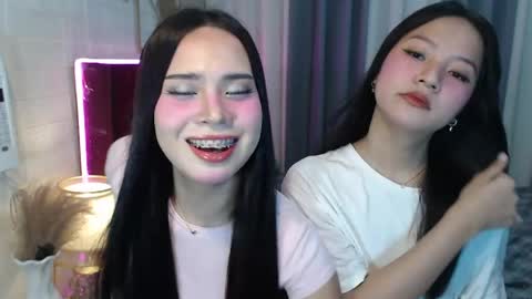 hoelymolly online show from 04-15-26, 08:20