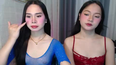 Snapshot of hoelymolly chatting on 06-06-26, 06:12 hoelymolly online show from 06-06-26, 06:12