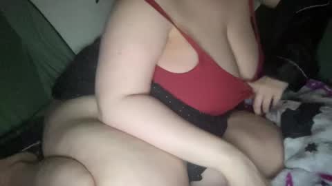 Snapshot of hoestoes915 chatting on 02-18-25, 10:16 Stacey online show from 02-18-25, 10:16