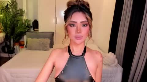 Ms. Laura online show from 10-30-25, 02:24