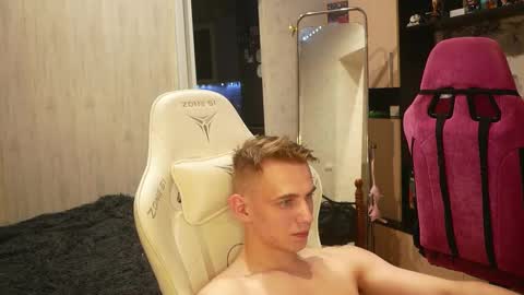 Extaz  Athrey  Howard online show from 09-18-25, 07:27