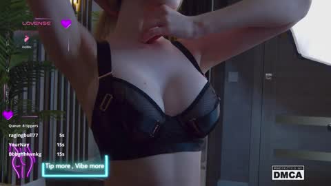 Snapshot of holl1would chatting on 01-30-25, 06:46 My social media links subscribe to support me online show from 01-30-25, 06:46