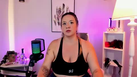 Hollie online show from 03-29-26, 02:28