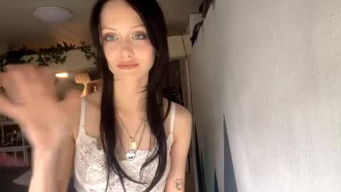 Ava online show from 06-07-26, 03:38