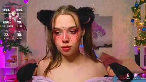 Lux online show from 01-12-25, 05:33