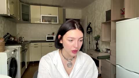 Sofia online show from 02-25-26, 05:17