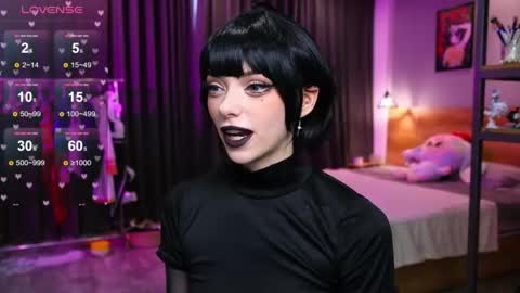 Holli online show from 01-17-26, 05:56