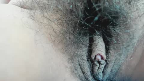 holly... online show from 01-18-25, 06:32