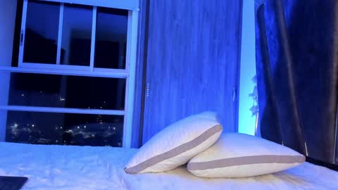 Snapshot of holly_29_m chatting on 01-16-25, 02:41 Mara online show from 01-16-25, 02:41