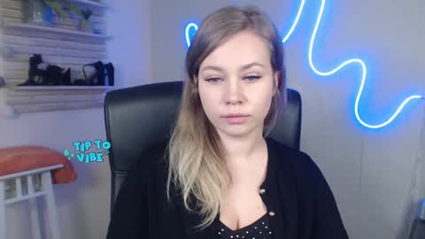 Holly online show from 12-30-24, 10:21